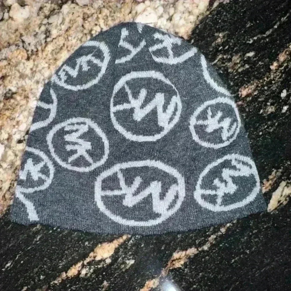 Michael Kors Beanie Hat OSFA Gray - Picture 3 of 5
